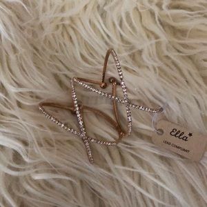 Gold studded bracelet